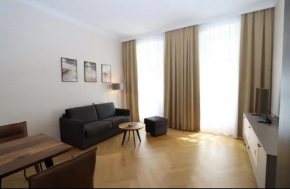 Stylish City Center Apartment